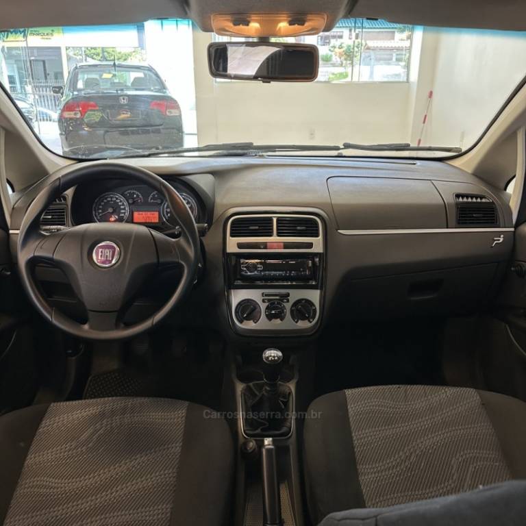 FIAT - PUNTO - 2008/2009 - Preta - R$ 29.990,00