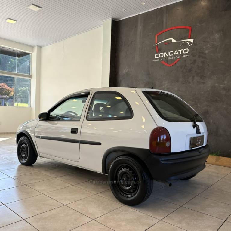 CHEVROLET - CORSA - 1996/1997 - Branca - R$ 11.900,00