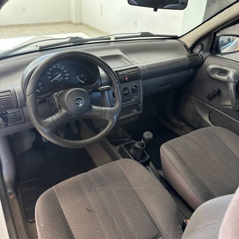 CHEVROLET - CORSA - 1996/1997 - Branca - R$ 11.900,00