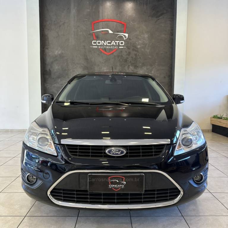 FORD - FOCUS - 2011/2011 - Preta - R$ 43.000,00