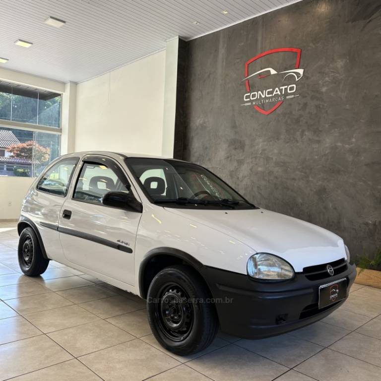 CHEVROLET - CORSA - 1996/1997 - Branca - R$ 11.900,00