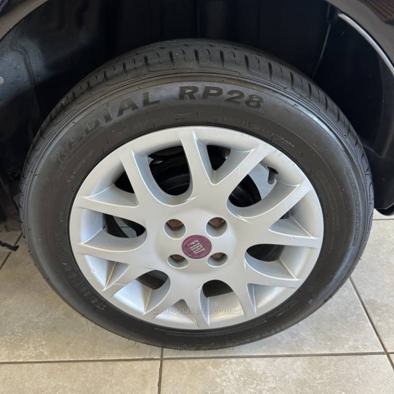 FIAT - PUNTO - 2008/2009 - Preta - R$ 29.990,00