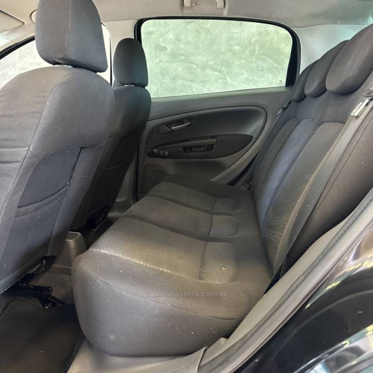 FIAT - PUNTO - 2008/2009 - Preta - R$ 29.990,00